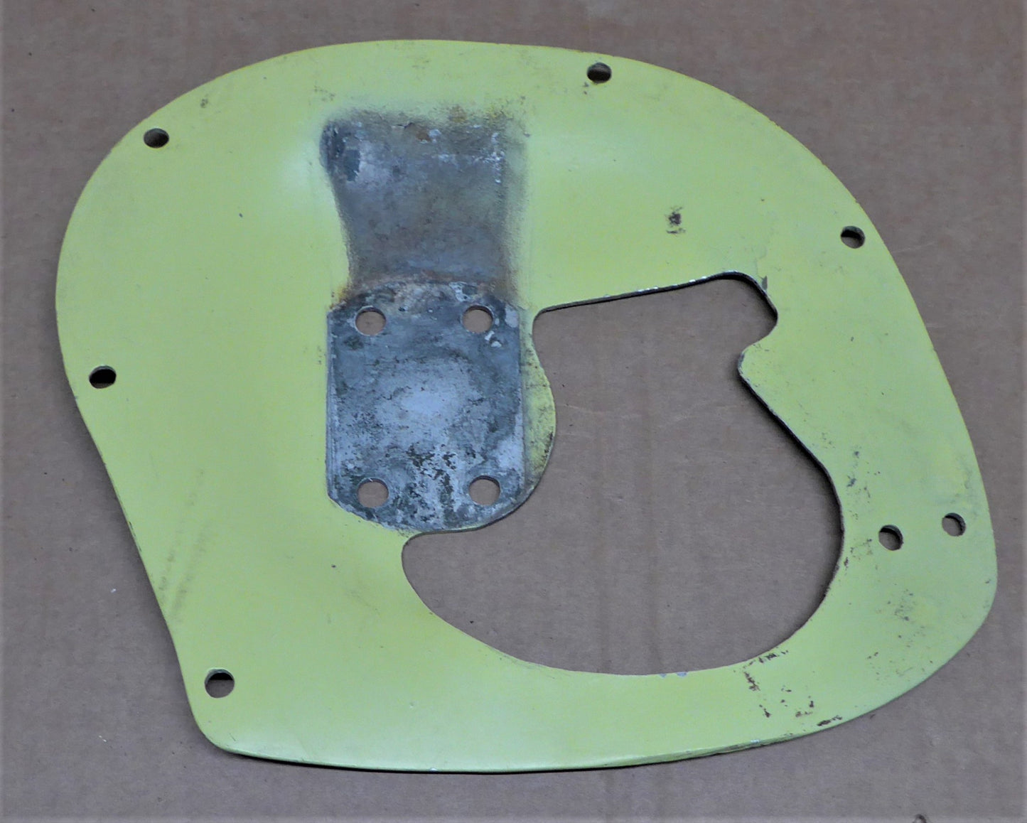 Mount Plate - Right C120/140 (A/R)